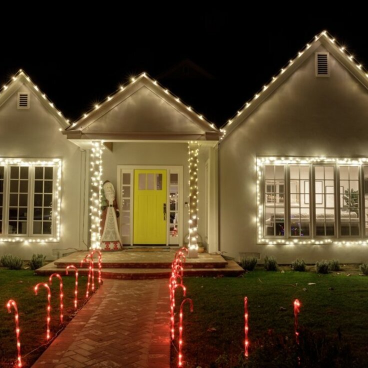 DE VERBORGEN KOSTEN VAN FEESTVERLICHTING: WAT ZIJN DE STROOMUITGAVEN?