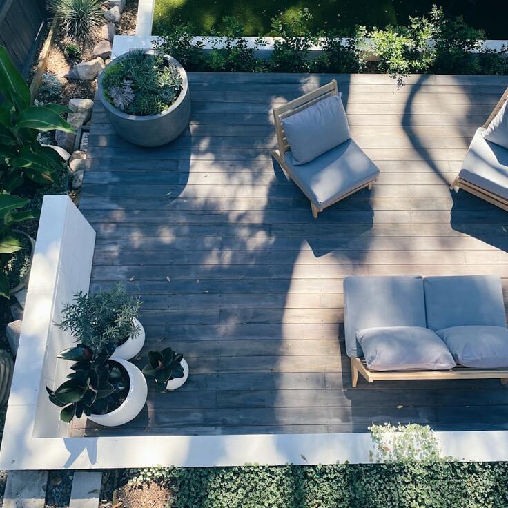 Terrastrend 2026: van buitenkeuken tot schaduwarchitectuur (Terras en verlichting)